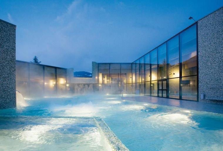 Romantik Hotel L'Etoile Шарме Екстер'єр фото