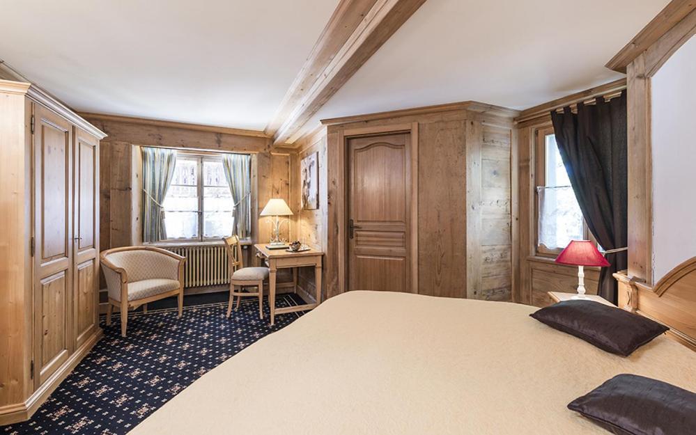 Romantik Hotel L'Etoile Шарме Екстер'єр фото