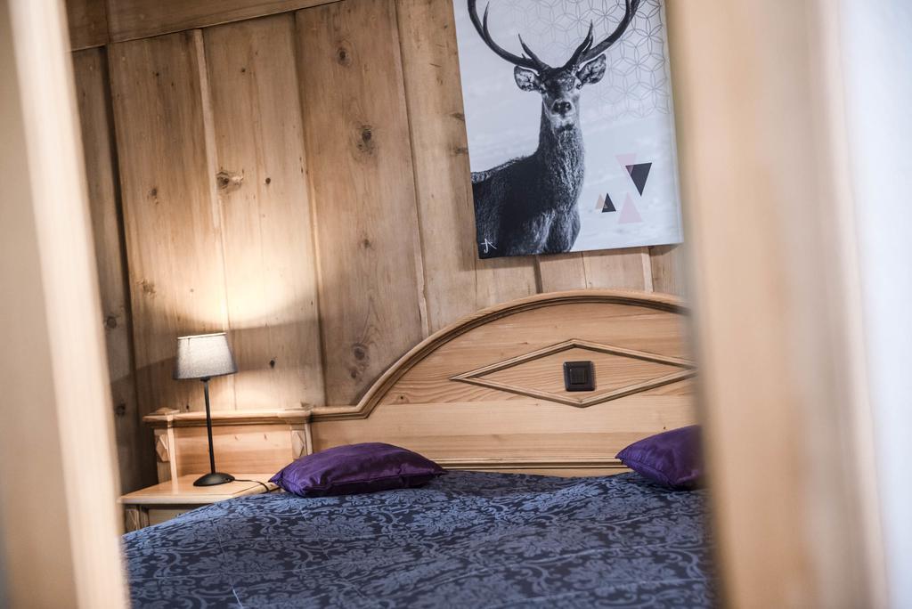 Romantik Hotel L'Etoile Шарме Екстер'єр фото